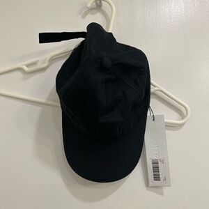 BNWT Kotn Hat